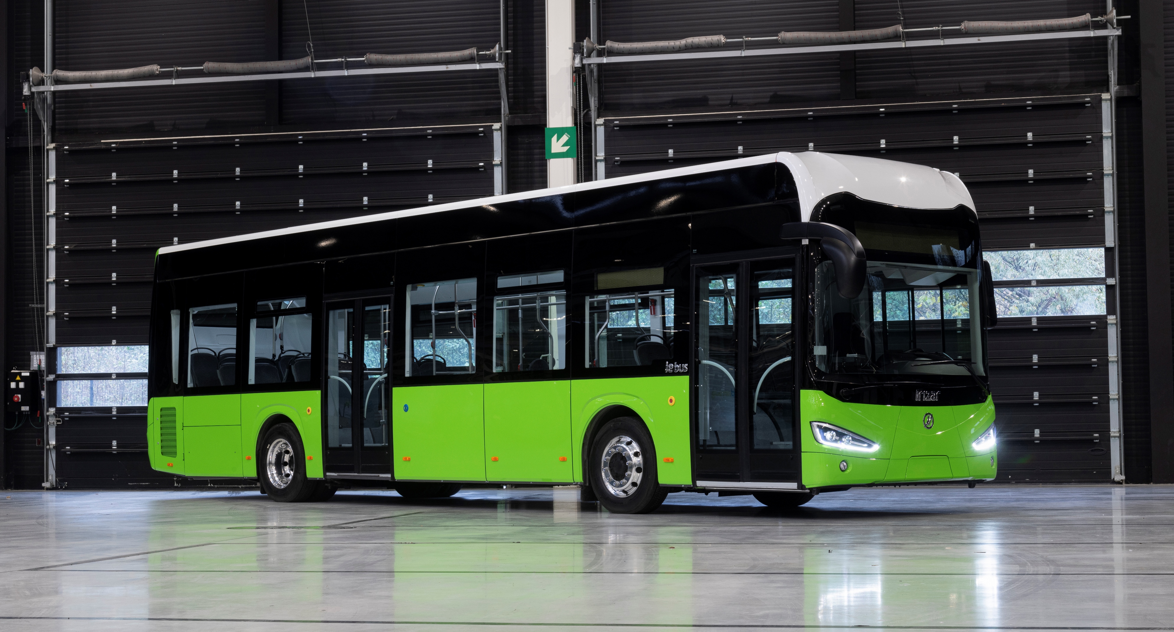 El Grupo Irizar sigue expandiéndose en Portugal y suministrará 43 autobuses y autocares al municipio de Guimarães 