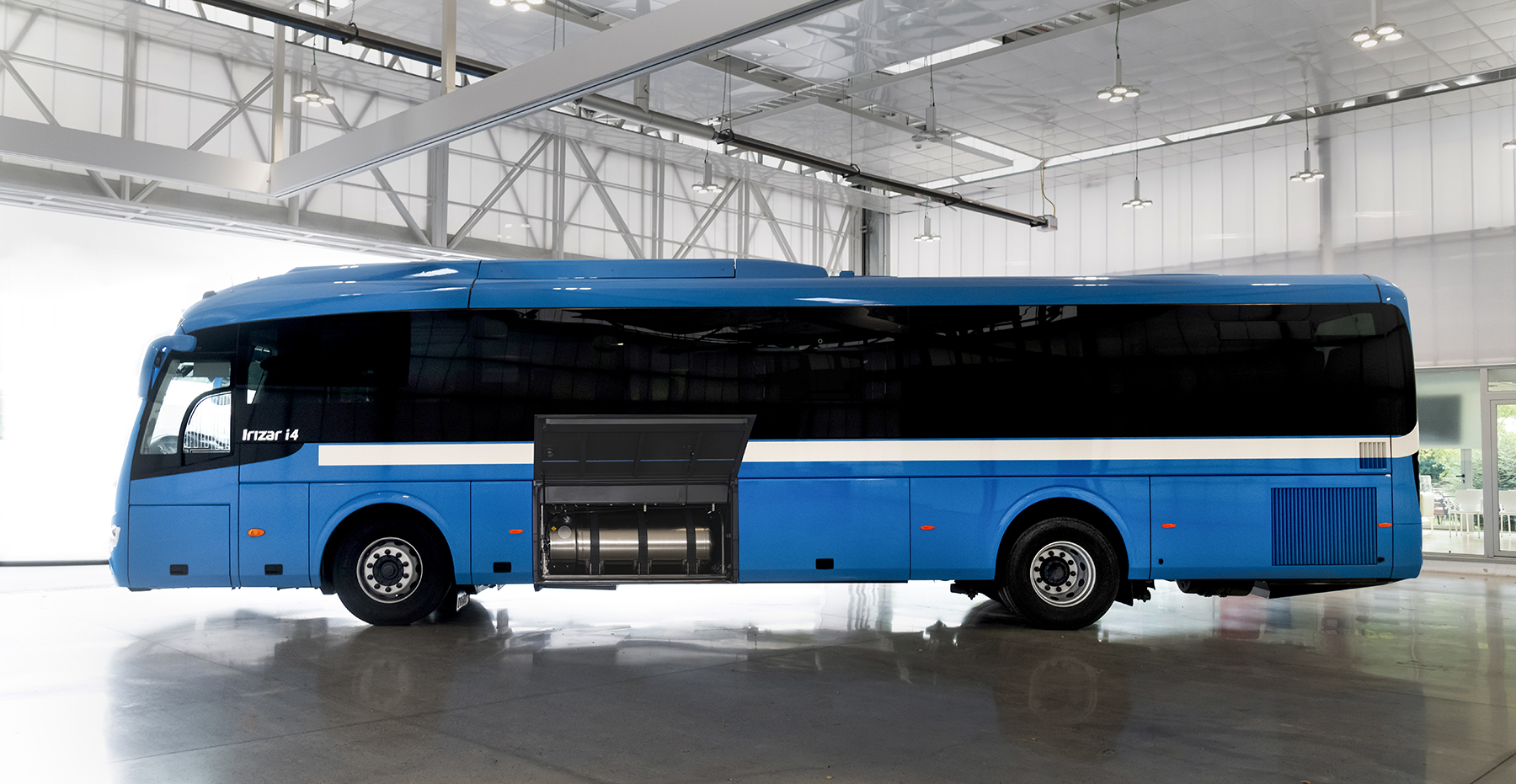 Irizar fabrique le premier autocar de transport au gaz naturel liquéfié (GNL) longue distance