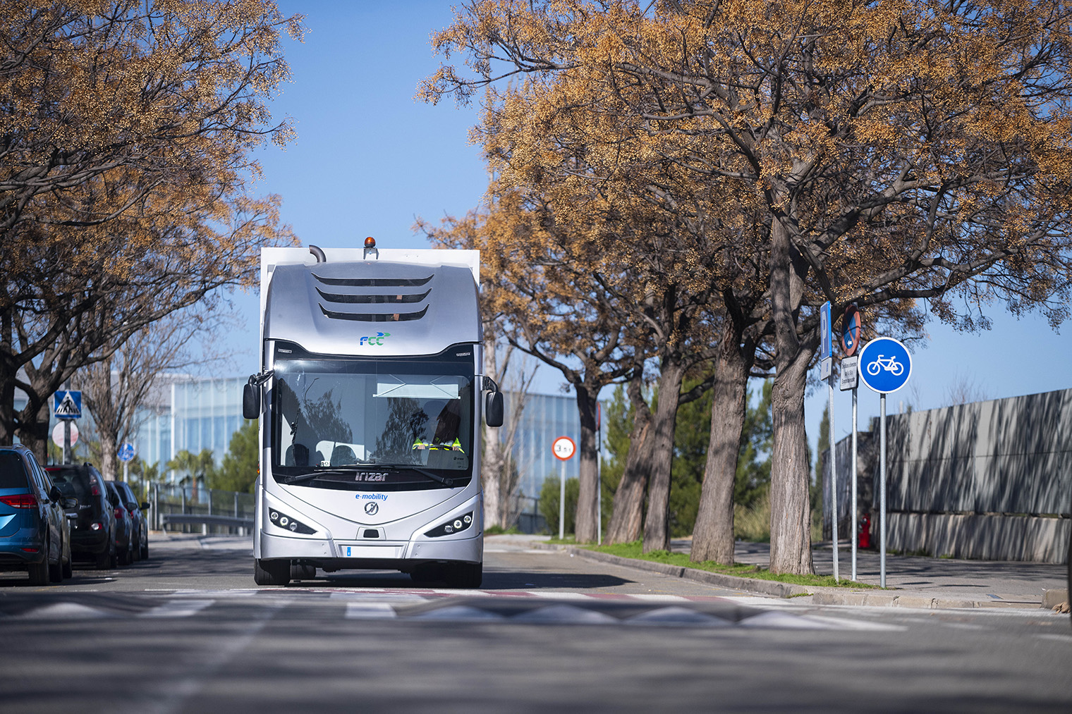 The Irizar ie truck leading the European Business Awards for the Environment 