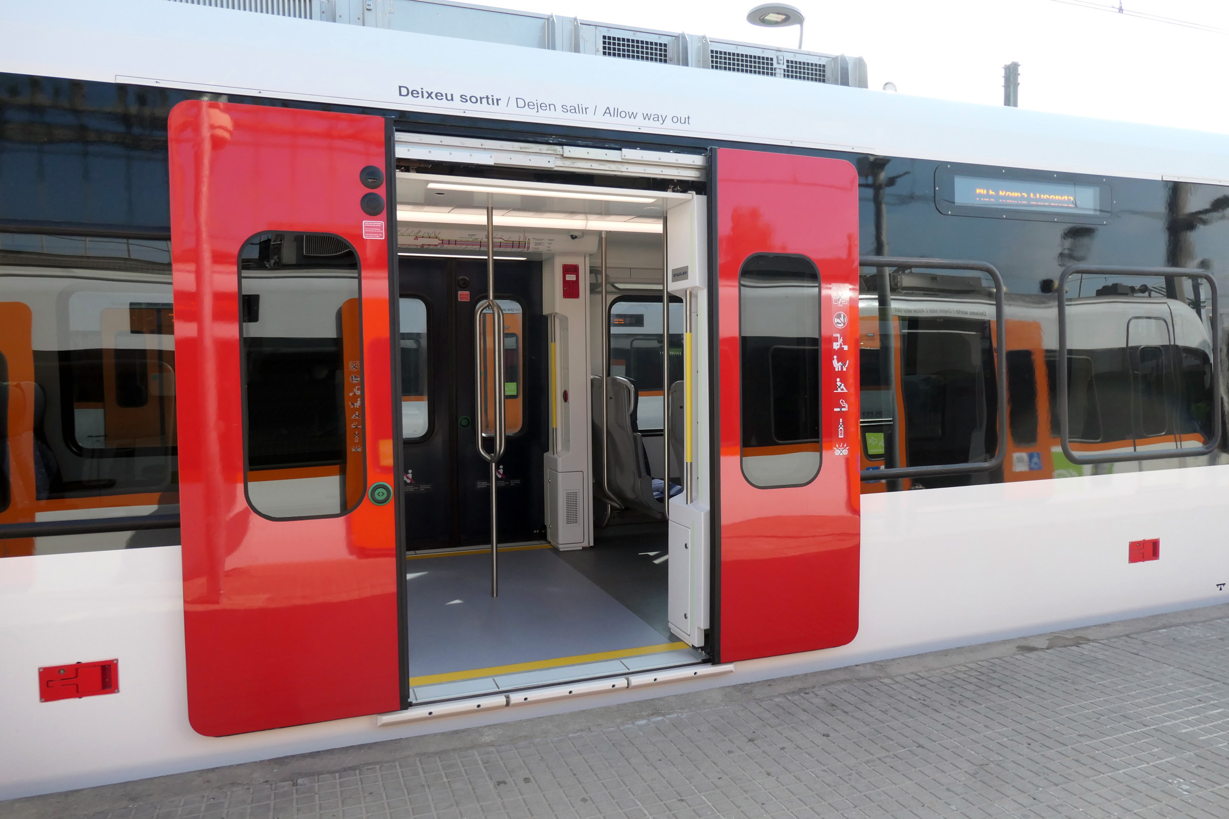 Masats to Supply the Doors for Stadler Trains in Catalonia