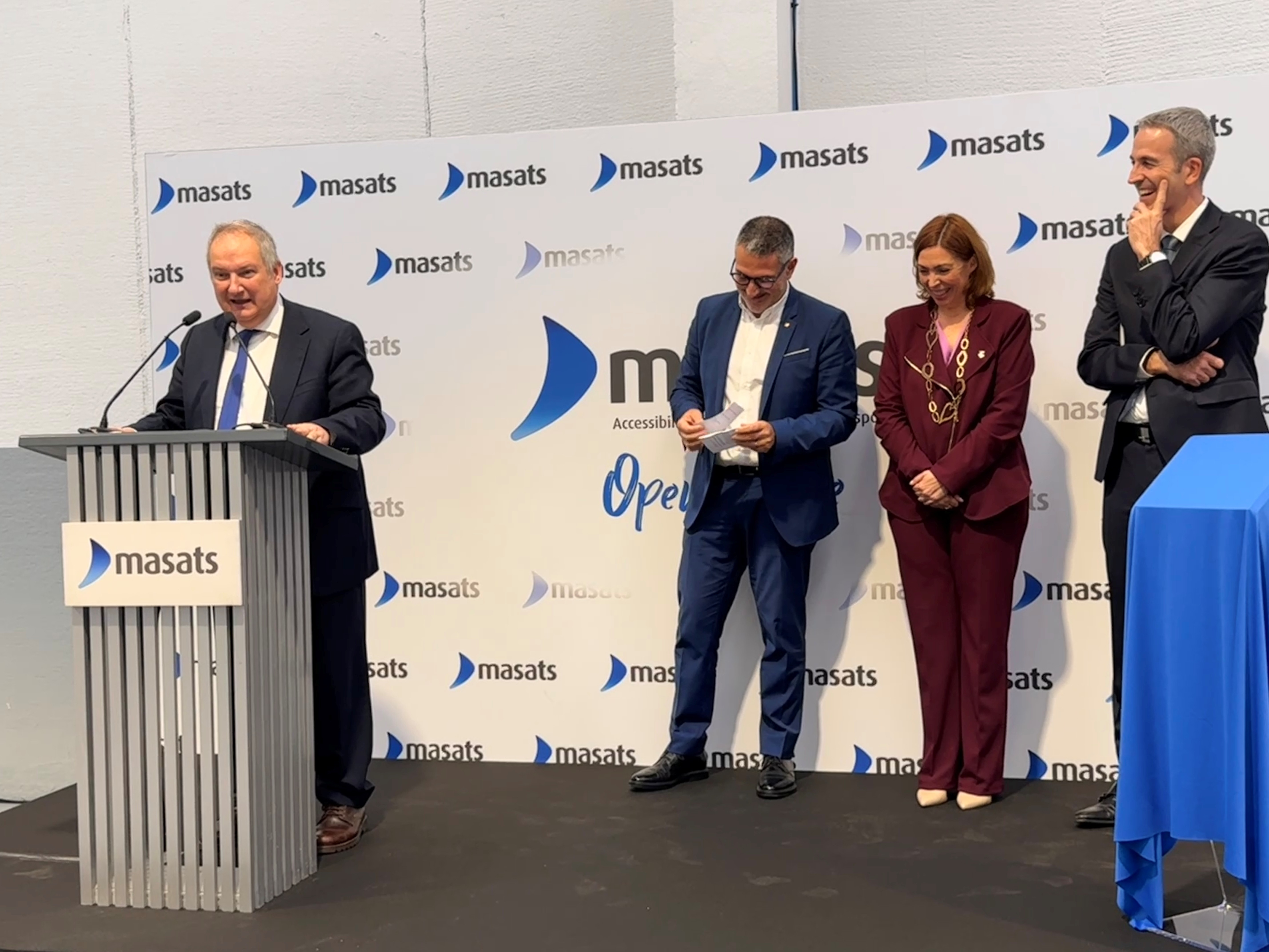 El Ministro Hereu inaugura las nuevas instalaciones de Masats