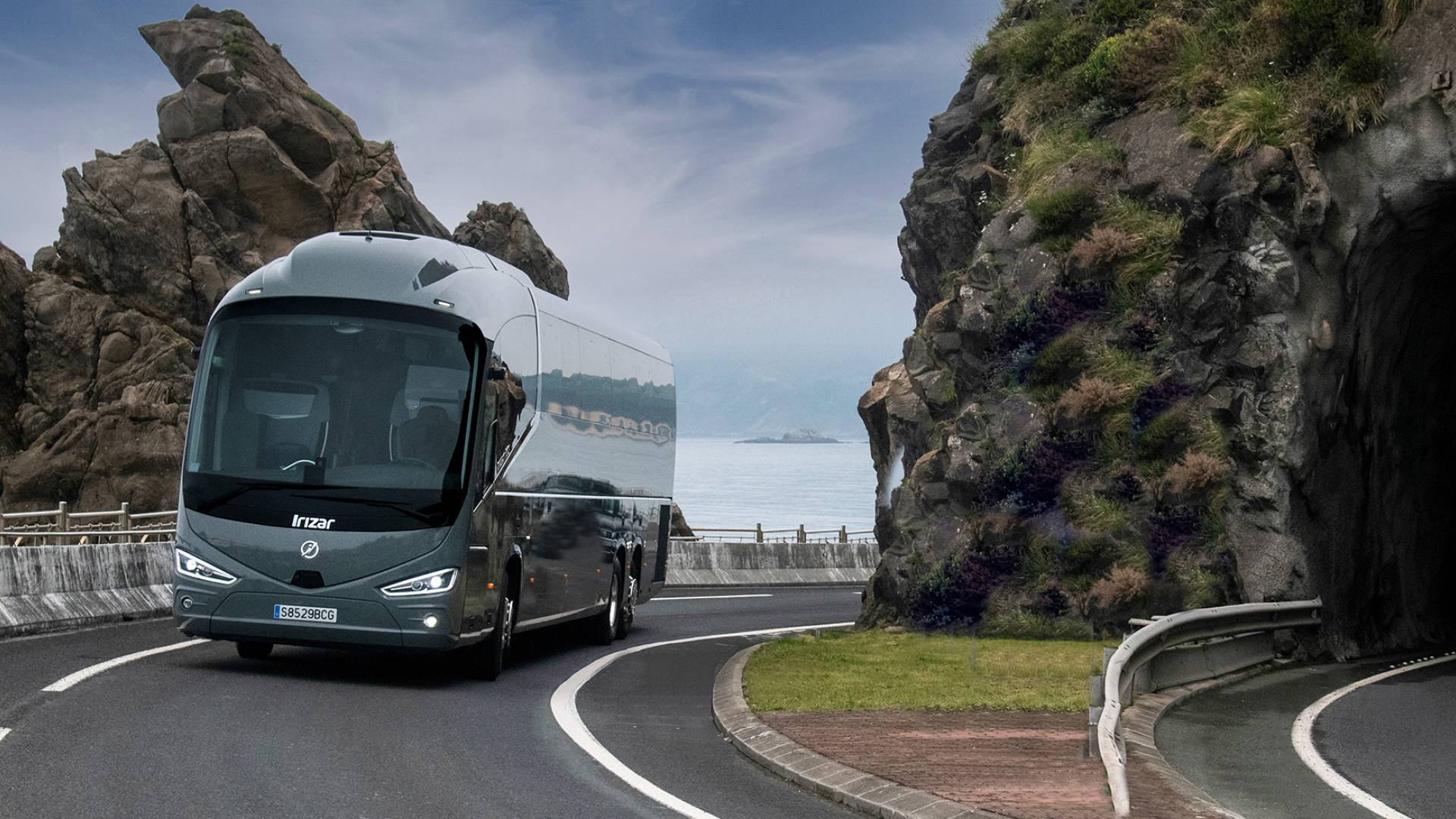 The Integral Irizar i6S Efficient Arrives in Israel