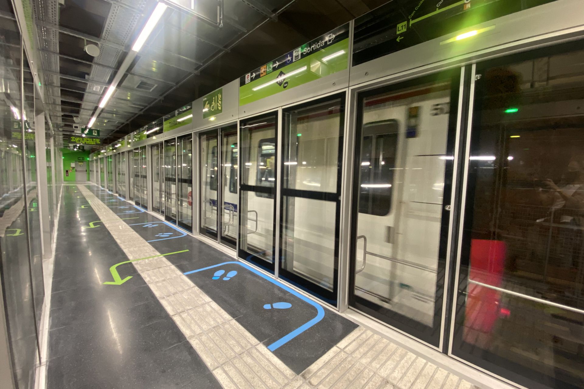 Masats Platform Doors Are in Service in Barcelona